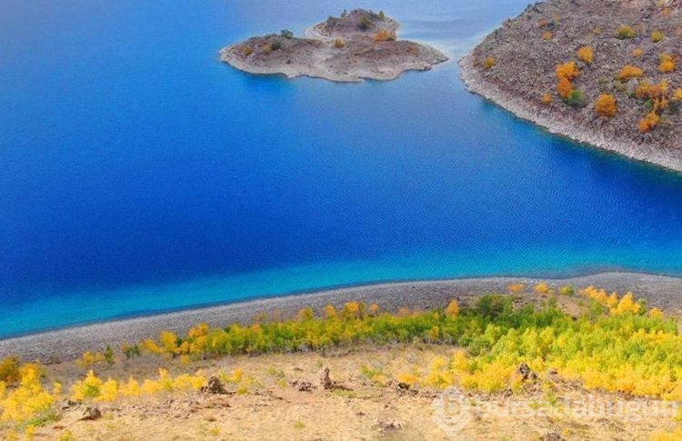 Nemrut Kalderası altın sarısına döndü