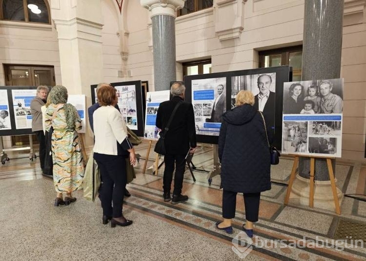 Saraybosna'da Aliya İzetbegoviç adına sergi açıldı