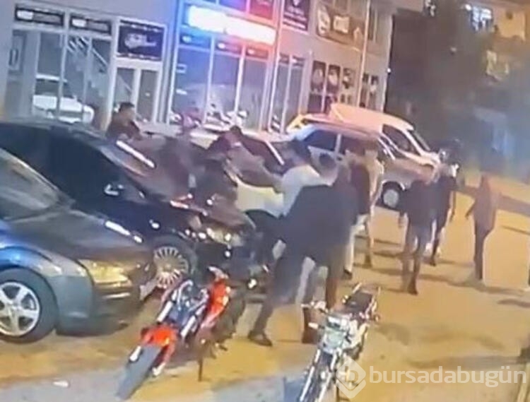 Baba ve oğula 'Ne bakıyorsun' dayağı
