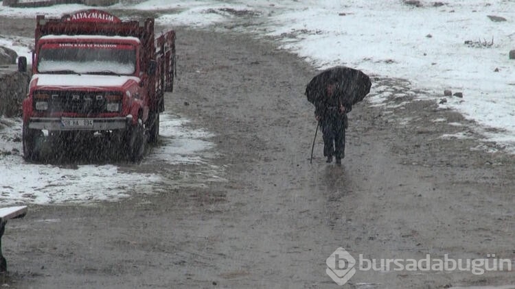 Rize'de yaylalar beyaza büründü
