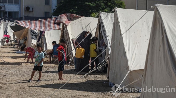 Yurtlarından yuvalarından sürülen Gazzeliler çadırlara sığındı

