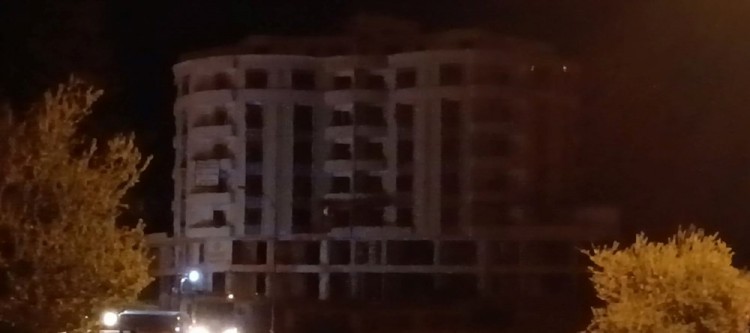 Gaziantep'te dinamitle patlatılan bina yıkılmadı
