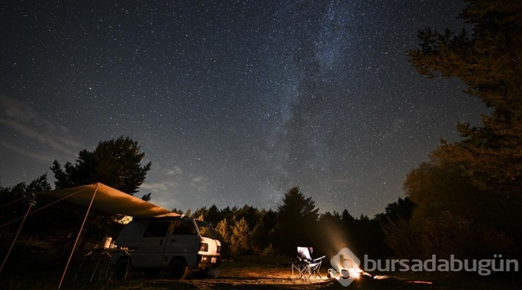 Işık Dağı'nda yıldızlı gece

