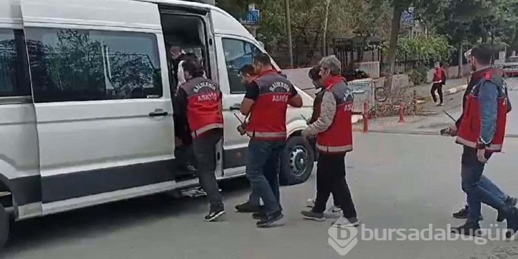 "MİT mensubuyuz" yalanına inanıp 12 milyon lira verdiler
