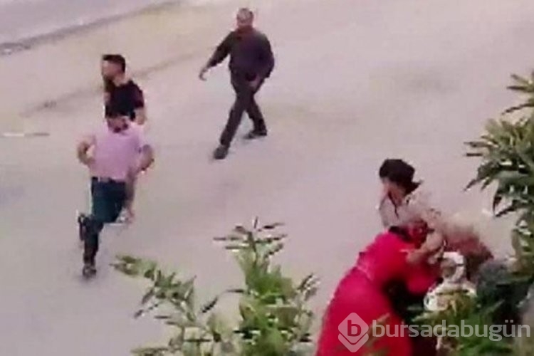 Şanlıurfa'da üzerine kuma olarak gelen kadına dehşeti yaşattı!