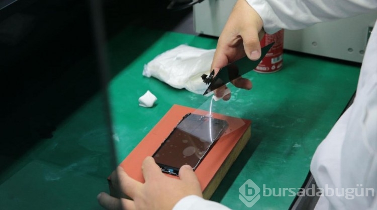 Hasarlı cep telefonu ekranları çöp olmaktan kurtuluyor