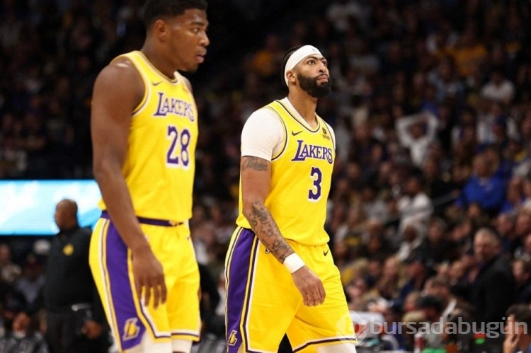 NBA'de yeni sezon: Son şampiyon Nuggets, Lakers galibiyetiyle başladı