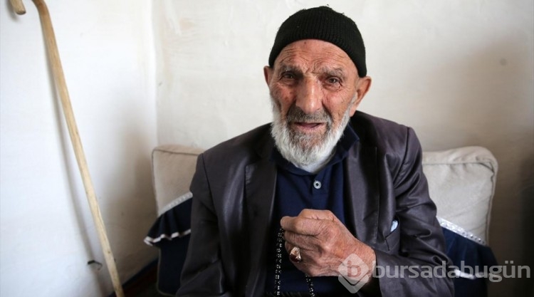 Cumhuriyet ile yaşıt olan Bitlisli çınarlar, zor şartlarda geçen yılları unutamıyor
