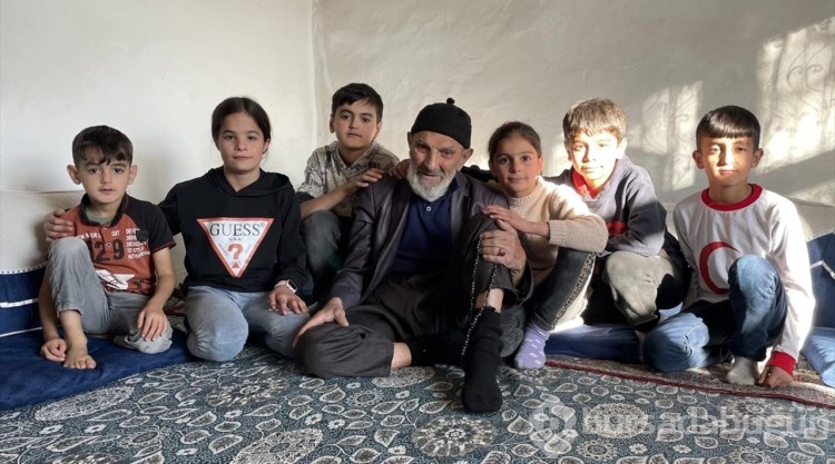 Cumhuriyet ile yaşıt olan Bitlisli çınarlar, zor şartlarda geçen yılları unutamıyor
