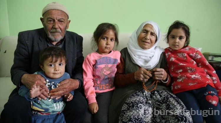 Cumhuriyet ile yaşıt olan Bitlisli çınarlar, zor şartlarda geçen yılları unutamıyor
