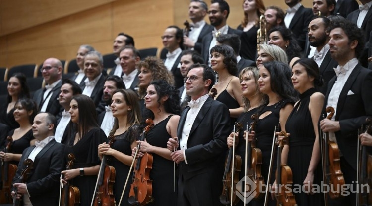 10. Yıl Marşı'nın arşivdeki kaydını 90 yıl sonra CSO tamamladı
