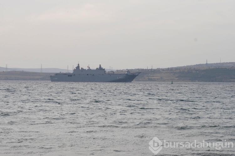 TCG Anadolu, Çanakkale Boğazı'ndan geçti
