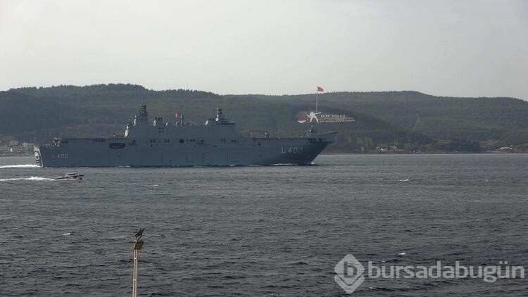 TCG Anadolu, Çanakkale Boğazı'ndan geçti
