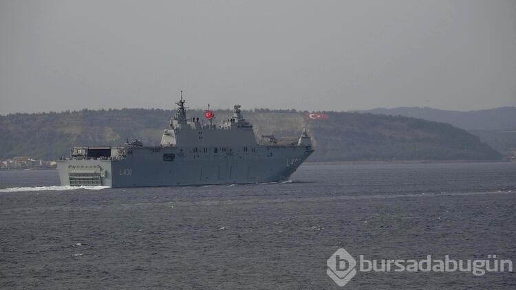 TCG Anadolu, Çanakkale Boğazı'ndan geçti
