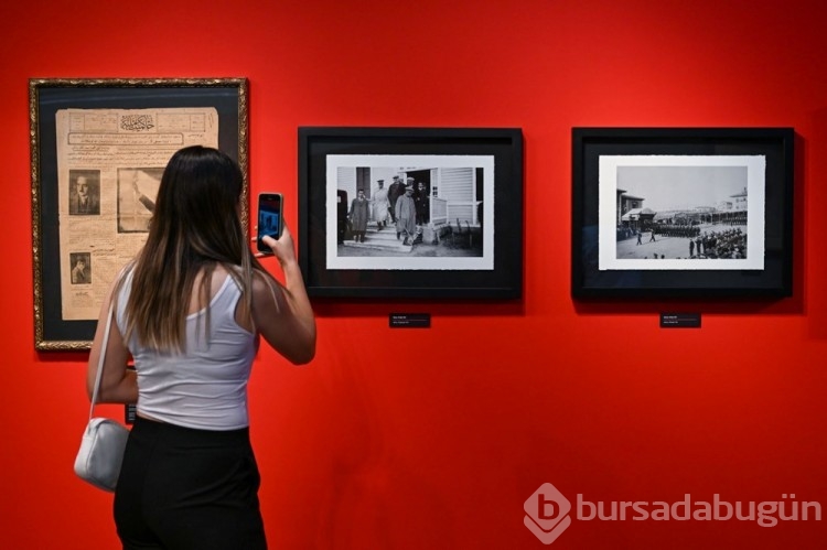 Atatürk'ün az bilinen fotoğrafları ve özel eşyaları İzmir'de sergilenecek
