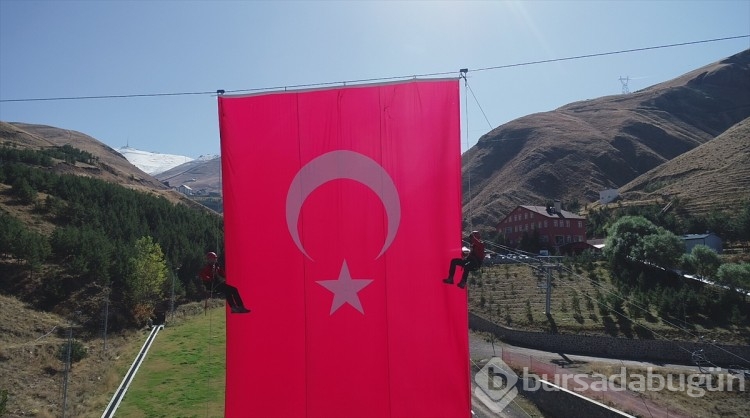 Jandarmadan 100. yıl mesajı: Her yerde göreve hazırız
