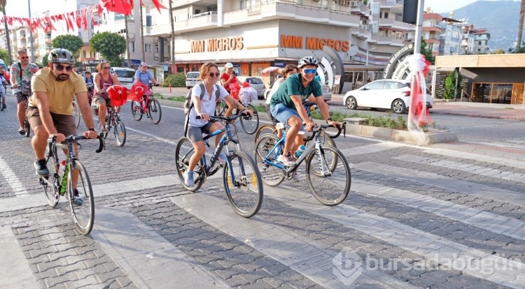 100. Yıl Bisiklet Turu: Pedal çevirerek kutladılar