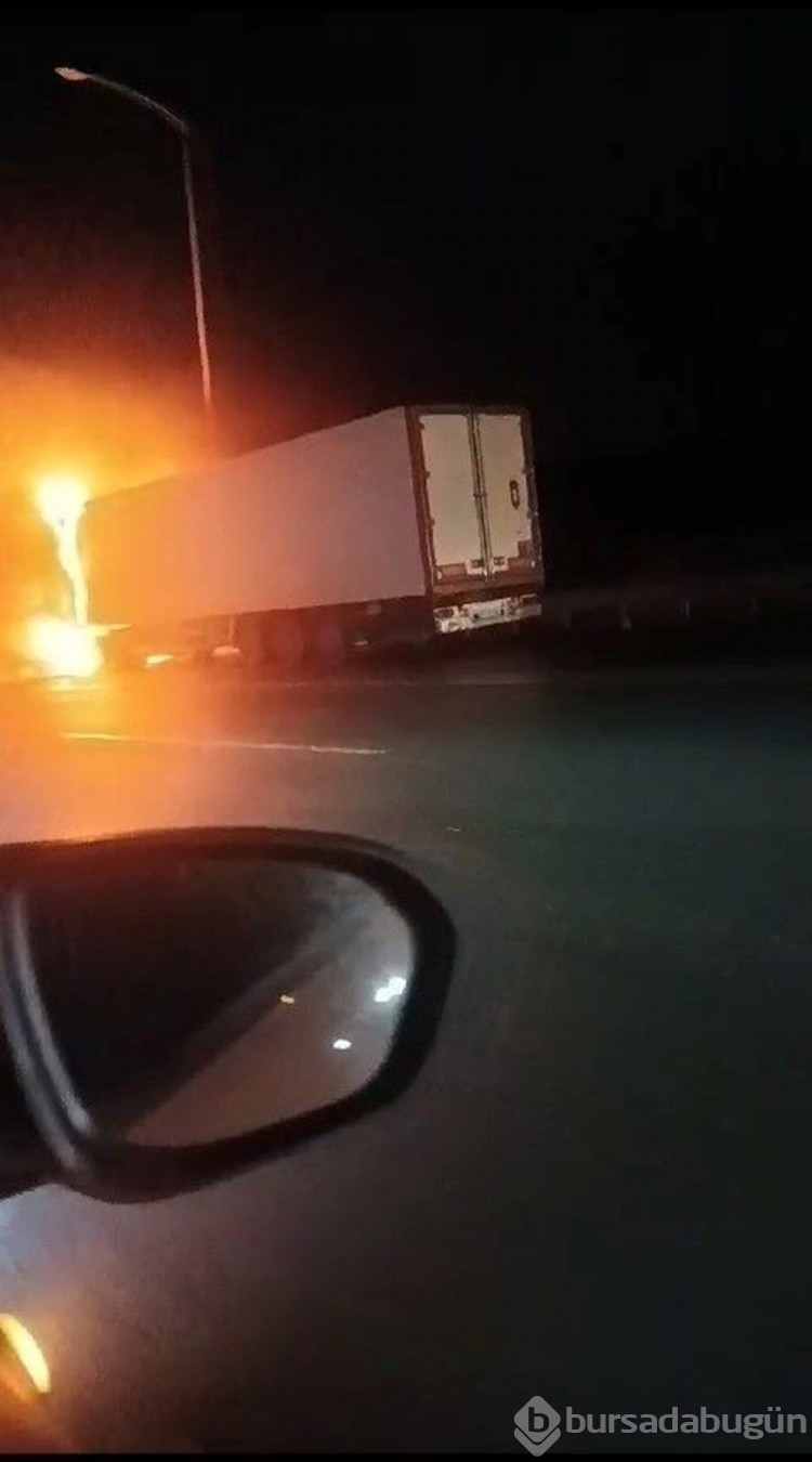 Bursa - İstanbul Otoyolu'nda TIR yangını
