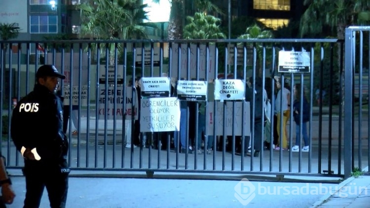 KYK yurdundaki asansör faciasının ardından öğrencilerden protesto
