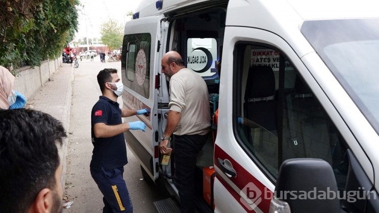Uyuşturucu hükümlüsü polis çevirmesinde taksicinin boğazına bıçak dayadı
