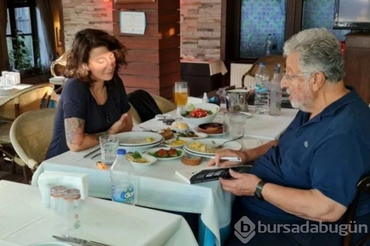 Metin Akpınar'ın kızı Duygu Nebioğlu: İyi ki yapmışsın Metin Akpınar, evladını çok güzel yetiştirdiler