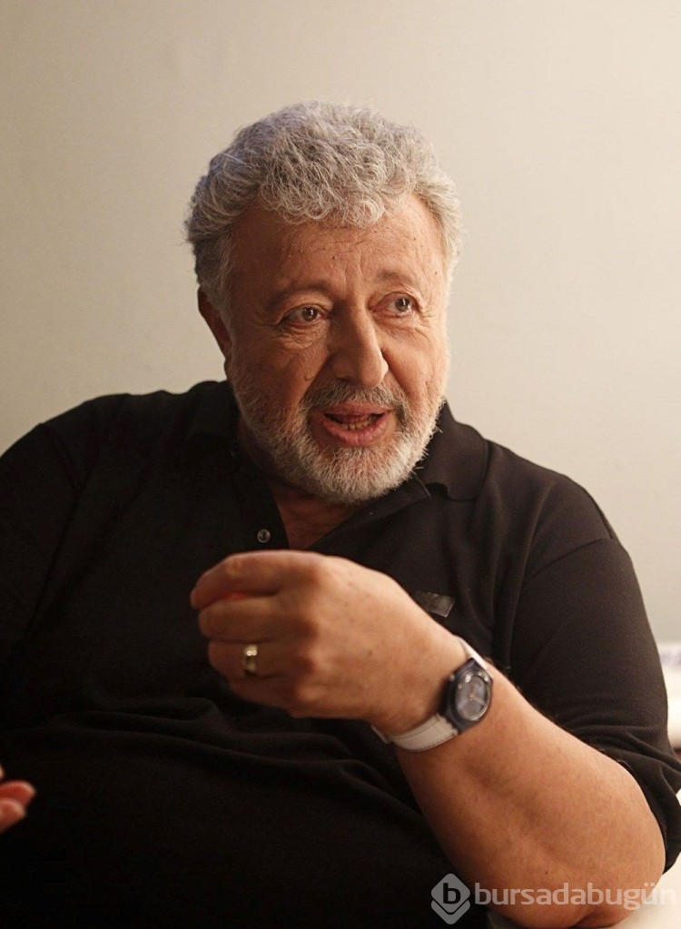Metin Akpınar'ın kızı Duygu Nebioğlu: İyi ki yapmışsın Metin Akpınar, evladını çok güzel yetiştirdiler