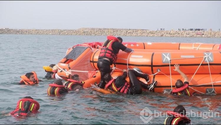OGU Havalimanı'nda, denize acil iniş yapan uçağa müdahale tatbikatı
