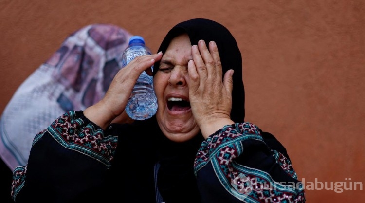 Kadınlardan Filistinli hemşireye veda
