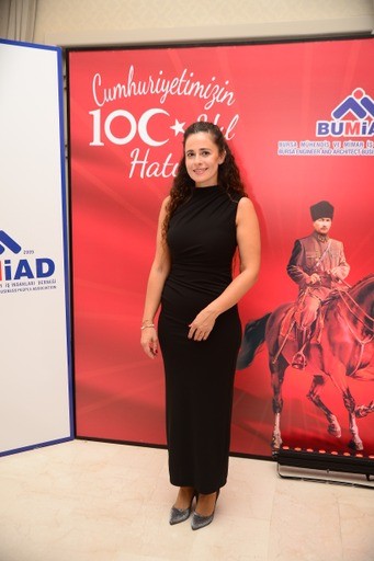 Cumhuriyet kadınlarından 100. yılda anlamlı buluşma