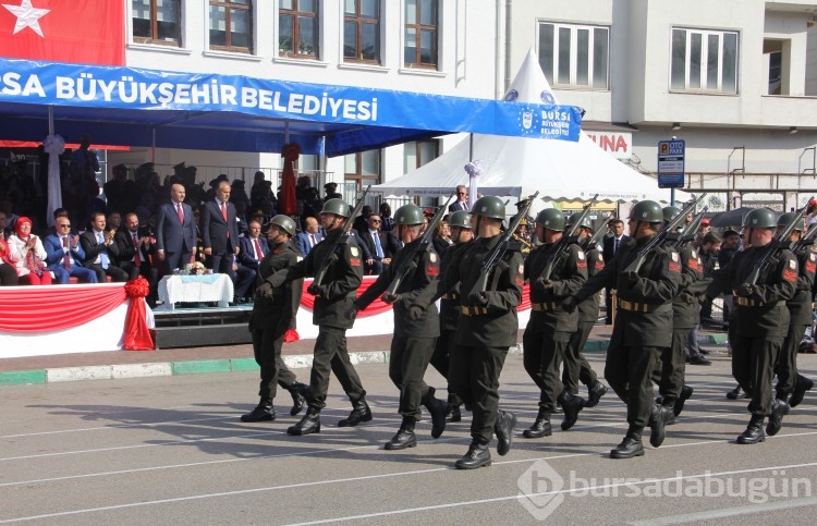 Cumhuriyet'in 100. yılında Bursa'da kutlamalardan renkli kareler 
