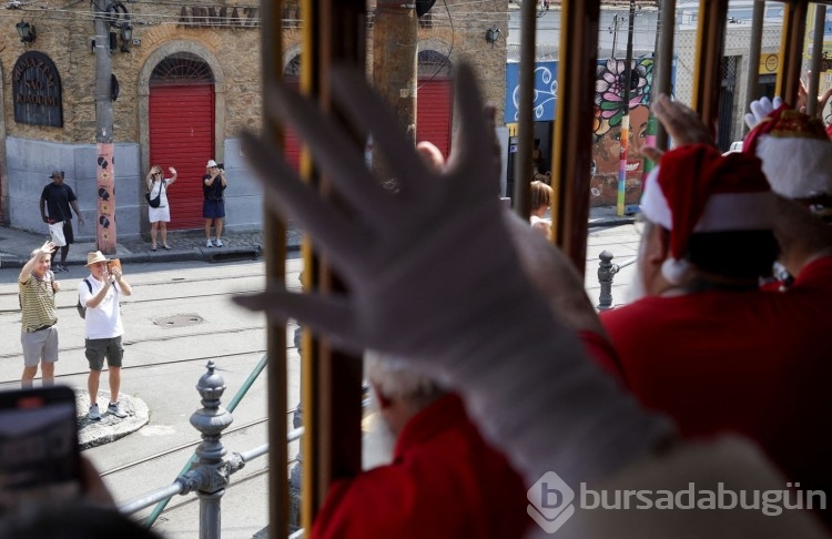 Brezilya'da 'Noel Baba Okulu' mezuniyeti!