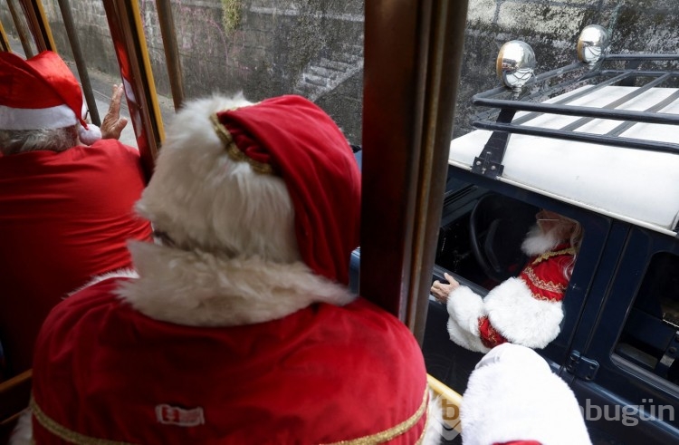 Brezilya'da 'Noel Baba Okulu' mezuniyeti!