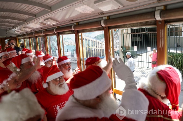 Brezilya'da 'Noel Baba Okulu' mezuniyeti!