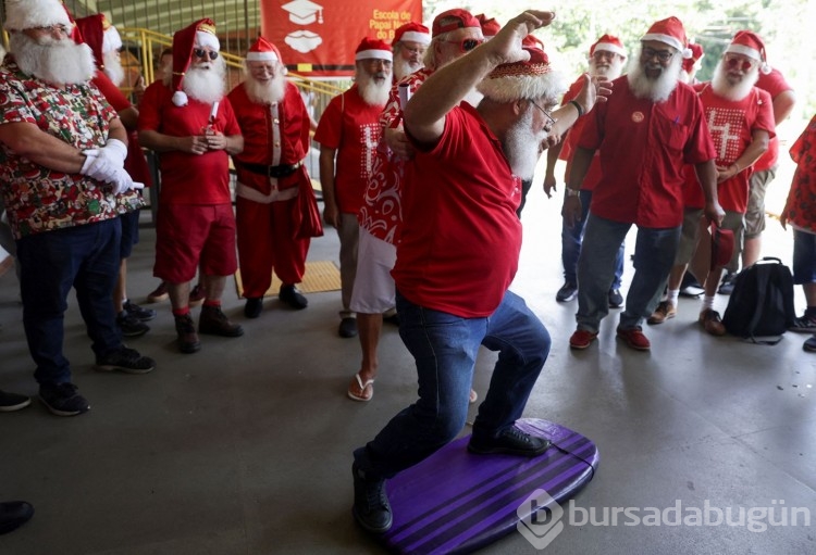 Brezilya'da 'Noel Baba Okulu' mezuniyeti!