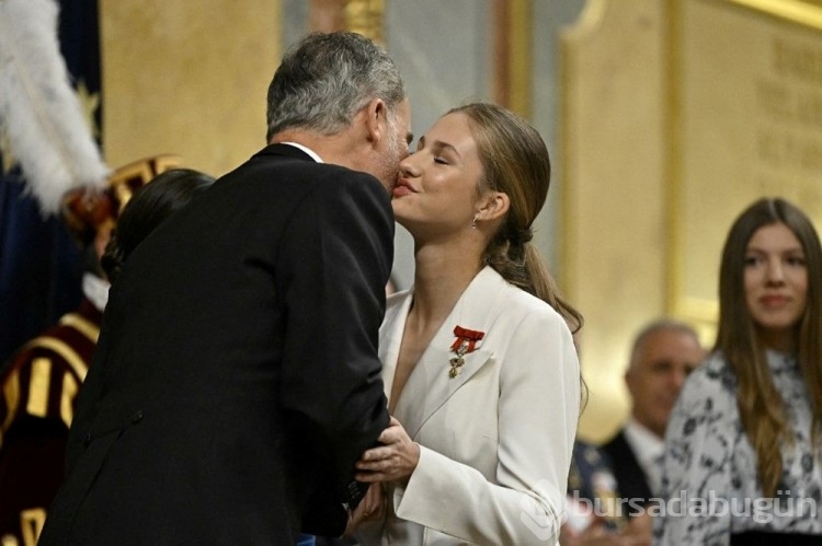 Bağlılık yemini eden Prenses Leonor artık resmen geleceğin kraliçesi
