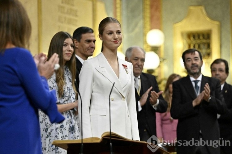 Bağlılık yemini eden Prenses Leonor artık resmen geleceğin kraliçesi
