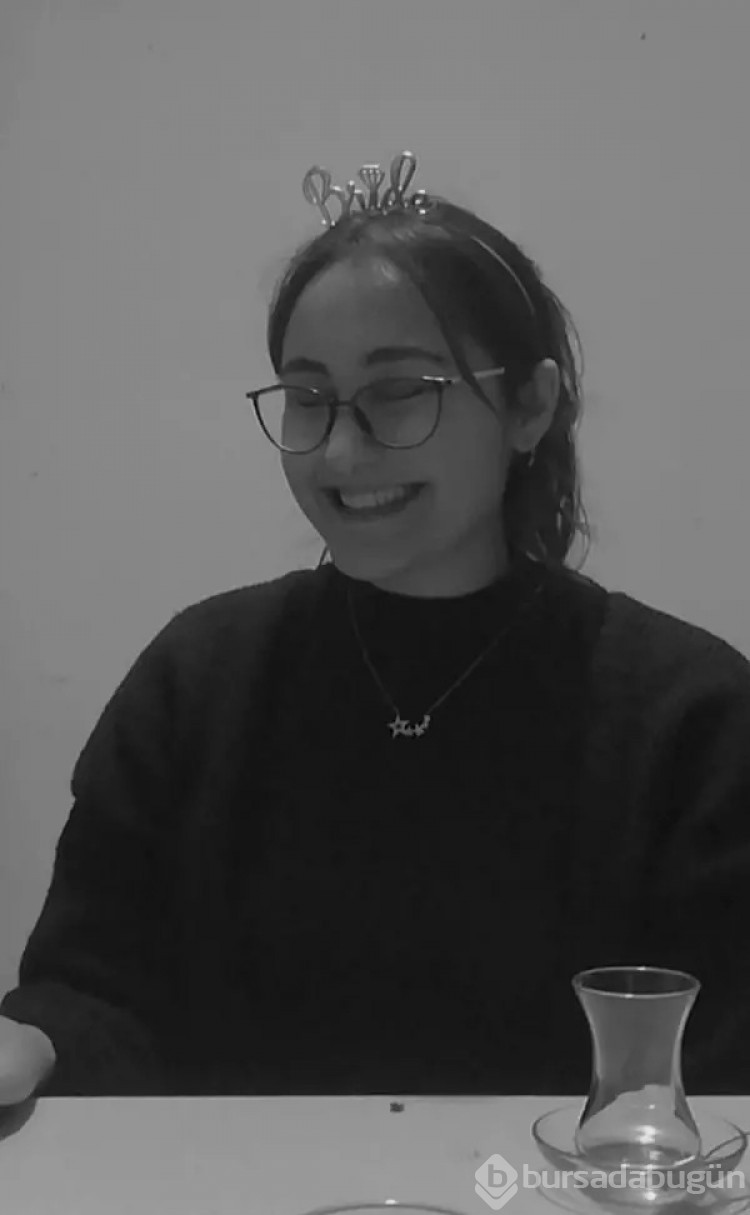 Zeren Ertaş'ın ismini amfiye verdiler