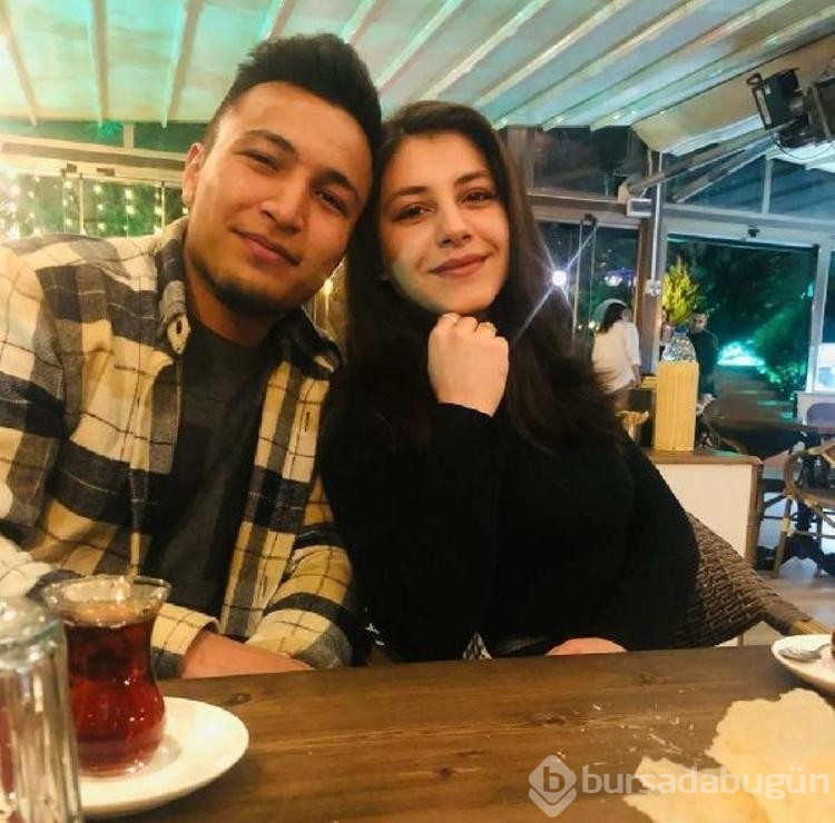 Nişanlısının öldüğü yerde gözyaşı döküp, adalet istedi
