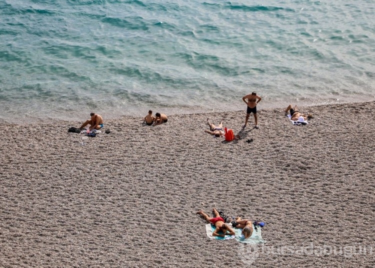 Antalya'da kasım ayında yazdan kalma gün
