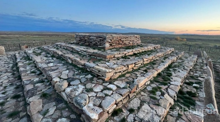Tarihi keşif: İşte 3 bin 400 yıllık Türk piramidinin fotoğrafları
