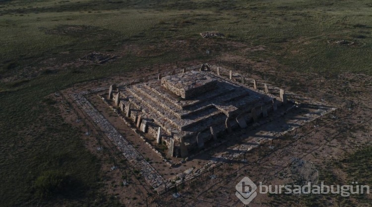 Tarihi keşif: İşte 3 bin 400 yıllık Türk piramidinin fotoğrafları

