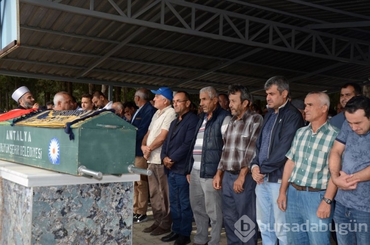 Genç Melike 1 hafta süren yaşam savaşını kaybetti
