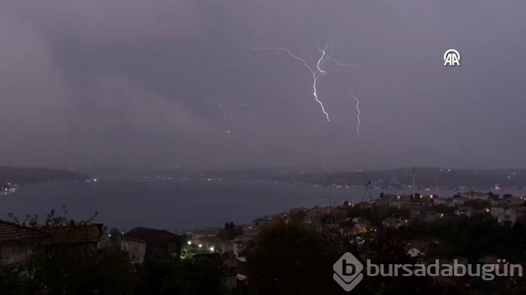 İstanbul'da sağanak hayatı olumsuz etkiledi

