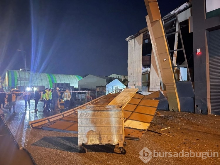 İstanbul'da sağanak hayatı olumsuz etkiledi
