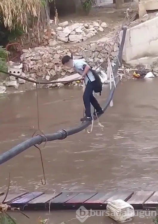 Dünyanın en tehlikeli okul yolu