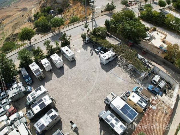 Karavanla Türkiye'ye gelen turistlerin tercihlerinden biri de Mardin
