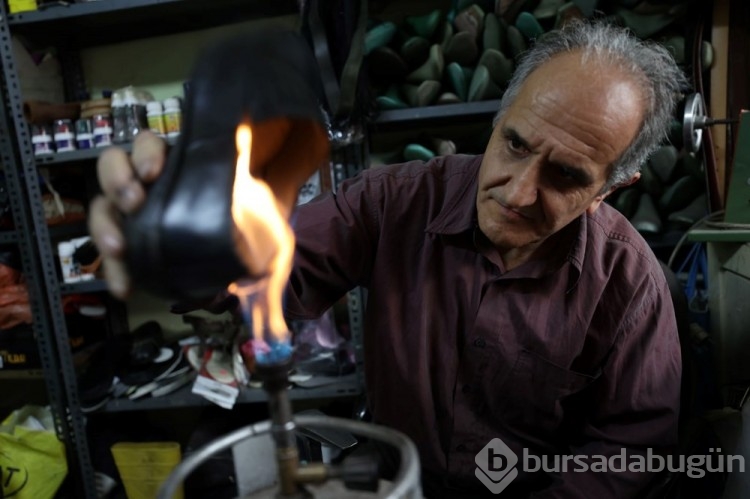 2001 krizinde ayakkabı fabrikası battı: Şimdi tamircilik yapıyor
