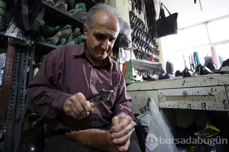 2001 krizinde ayakkabı fabrikası battı: Şimdi tamircilik yapıyor
