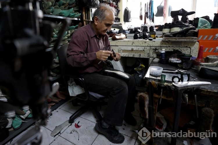 2001 krizinde ayakkabı fabrikası battı: Şimdi tamircilik yapıyor

