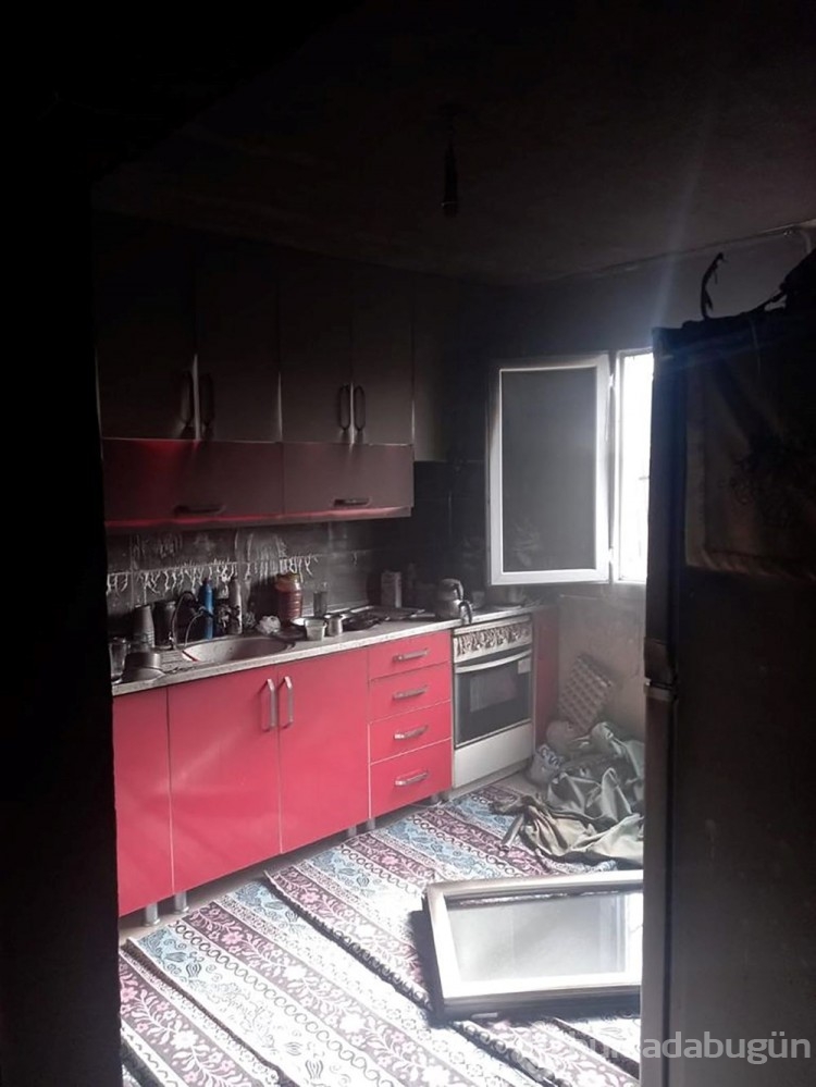Eski eşini eve kilitleyip daireyi ateşe verdi
